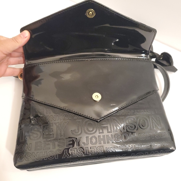 Betsey Johnson envelope style shoulder bag
